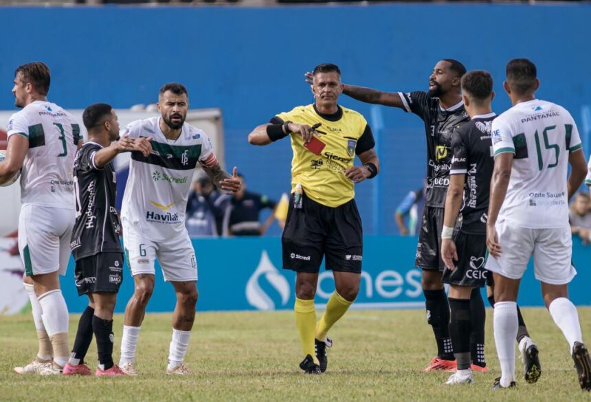 Paulo Henrique Vollkopf comandou a vitória do Operário sobre o Pantanal e vai estar no confronto em Bataguassu (Foto: Rodrigo Moreira/@rmp.fotografia)