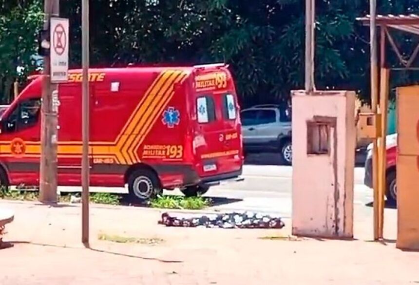 A área chamou atenção de quem circulava pela região, gerando curiosidade e apreensão