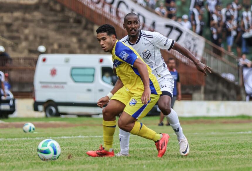 Operário dominou boa parte da partida, mas a vantagem acabou no último lance (Foto: Rodrigo Moreira/rmp.fotografia)