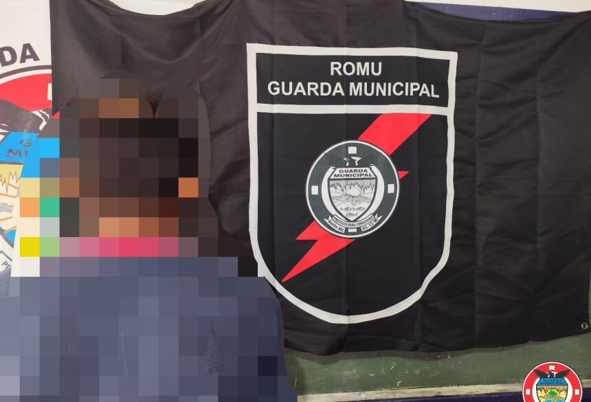 Diante da situação, foi realizada a abordagem e a busca pessoal, porém nada de ilícito foi encontrado
