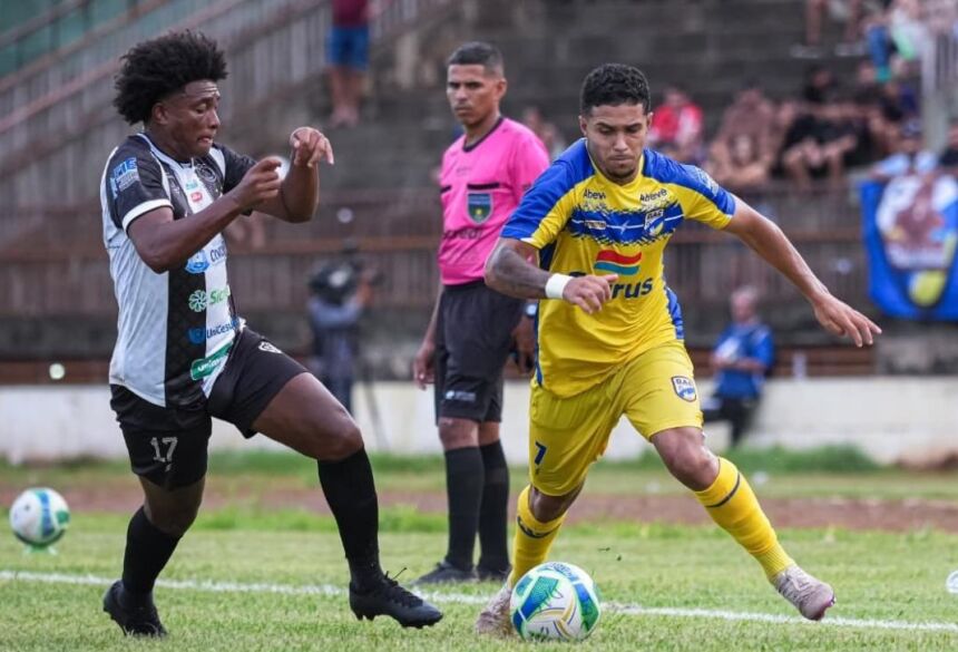 DAC e Corumbaense marcaram no primeiro tempo e criaram pouco na etapa final (Foto: Marcelo Berton/@berton_shots_jpn)