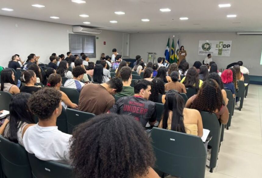 Estão disponíveis 600 das 2.500 vagas oferecidas pela Sead (Secretaria de Estado de Assistência Social e dos Direitos Humanos), sendo 480 para cursos de graduação