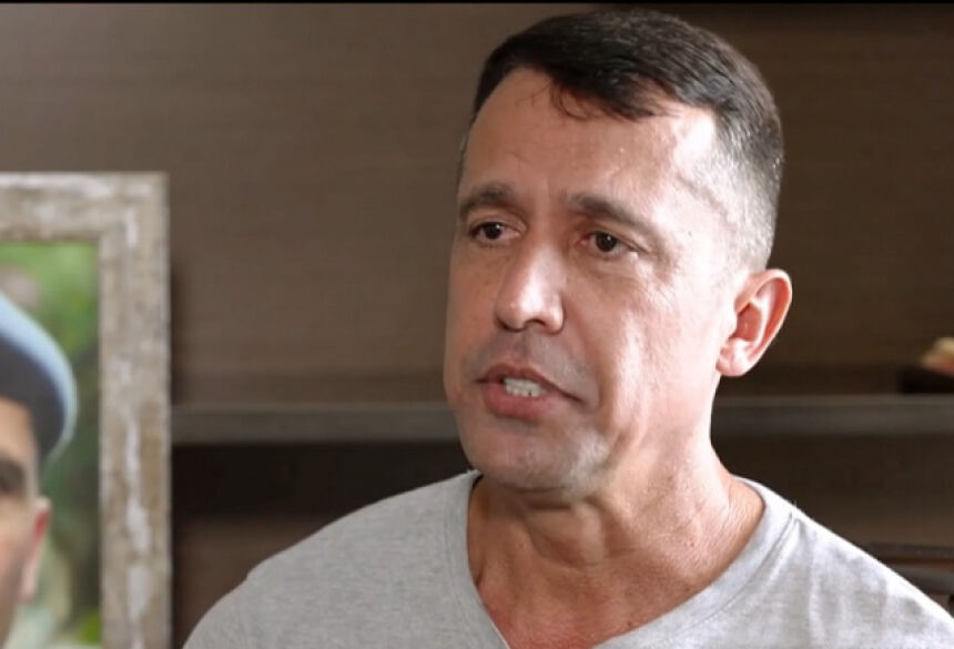 A defesa do oficial alega que ele é inocente, mantendo a tese de que a soldado teria se suicidado. O oficial seria submetido a uma audiência de custódia do TJM