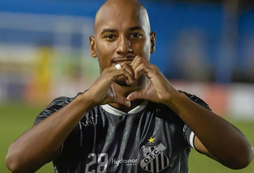 Alex Choco abriu o placar e marcou mais dois gols no segundo tempo (Foto: Assessoria/Operário FC)