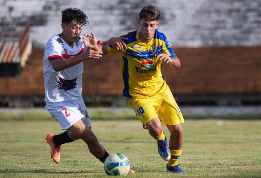 DAC fez 1 a 0 no Douradão, mas jogo foi interrompido antes do fim (Foto: Mari Nakano)