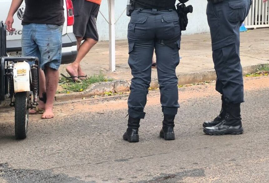 Assim que chegou perto das vítimas, o homem abaixou o shorts que usava e expôs o seu órgão genital para as mulheres