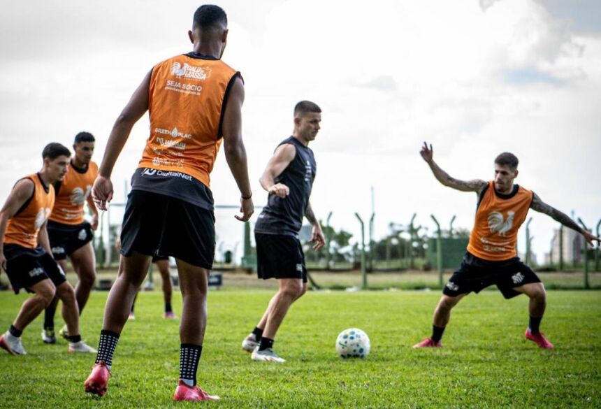 Operário venceu a primeira, perdeu a segunda e agora busca virar turno na zona de classificação (Foto: Assessoria/Operário FC)