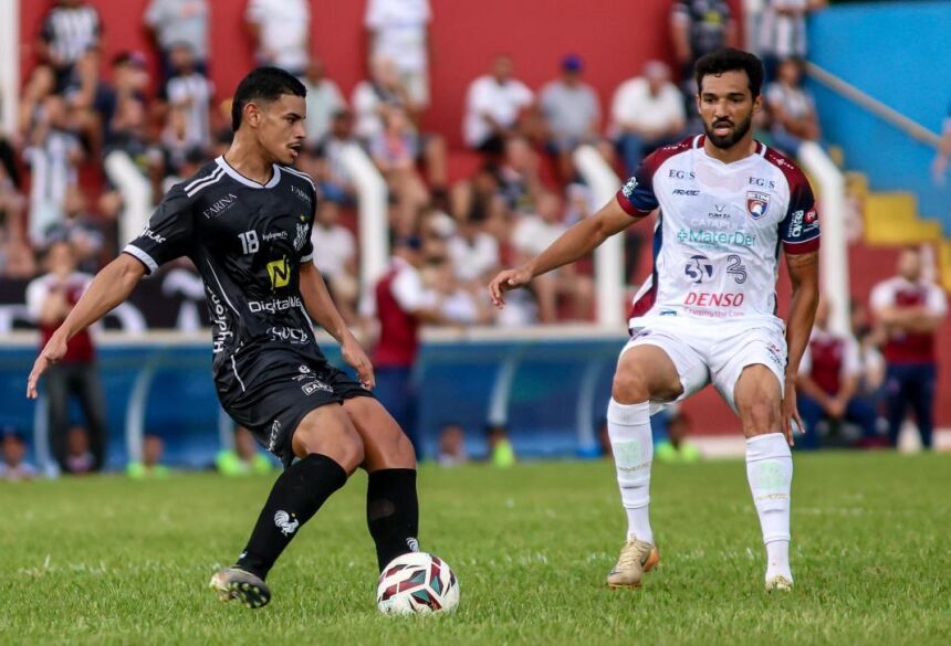 Operário não aproveitou a vantagem de ter um jogador a mais em boa parte do segundo tempo (Foto: Rodrigo Moreira/@rmp.fotografia)