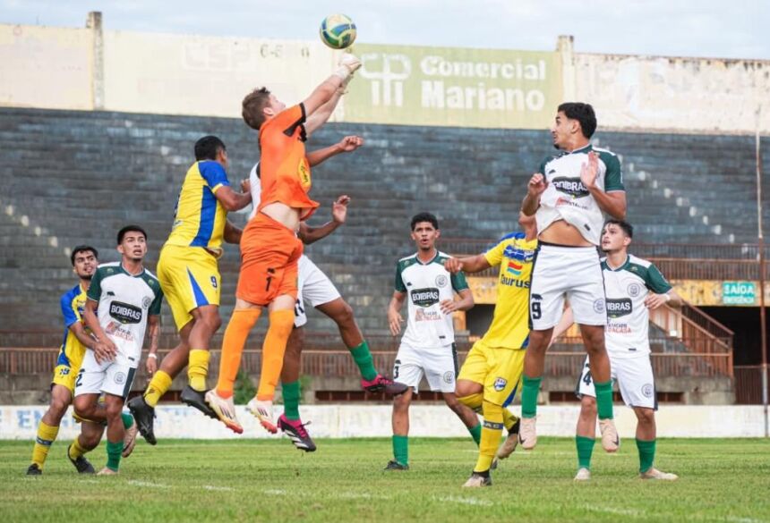 São Gabriel buscou a vitória sobre o DAC, no Douradão, e pulou para segunda posição (Foto: Mari Nakano)