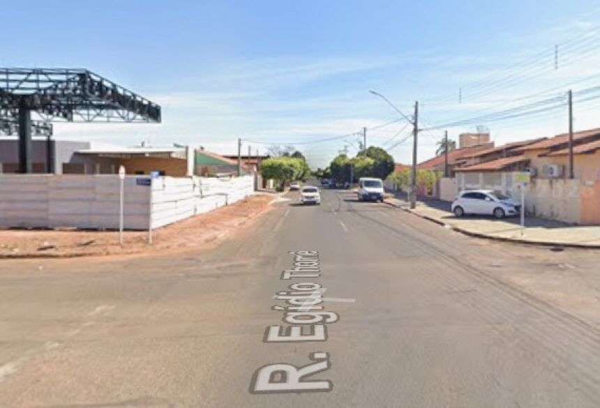 Testemunhas informaram que o crime foi cometido por um suspeito que atende pelo nome de Aladinn - Reprodução/ Google Maps Street View   