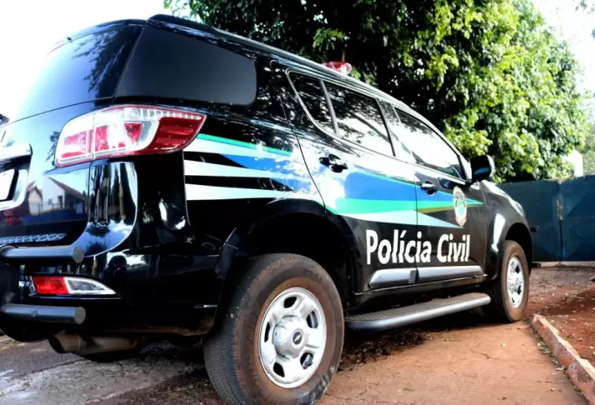 Os suspeitos foram encontrados em um alojamento no bairro Jardim das Palmeiras e encaminhados à delegacia