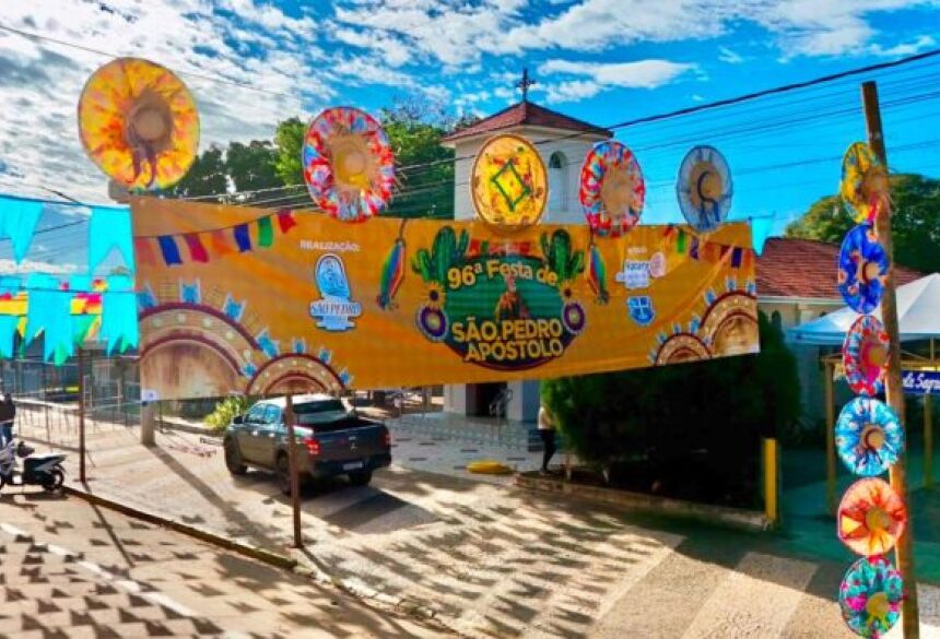 O cardápio contará com churrasco e os ingressos, vendidos por R$ 40,00, poderão ser adquiridos nos caixas da quermesse durante os dias de festa