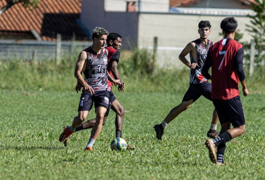 O time do Taveirópolis está treinando para a estreia do time na competição, que acontece no dia 22 de junho em Campo Grande (Foto: Rodrigo Moreira/@rmp.fotografia)