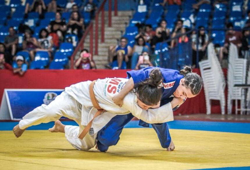 O primeiro bloco de disputas vai até o dia 15 de junho e inclui as modalidades de atletismo, badminton, judô, karatê, tênis de mesa e xadrez na faixa etária de 12 a 14 anos