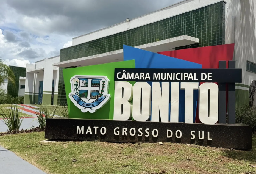 Para solicitar a devolução, o candidato deverá acessar a Área do Candidato no portal eletrônico do Instituto 