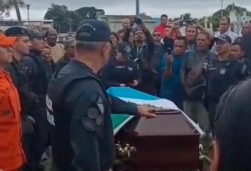 O militar deu entrada no pronto-socorro em parada cardiorrespiratória e foi encaminhado para cirurgia