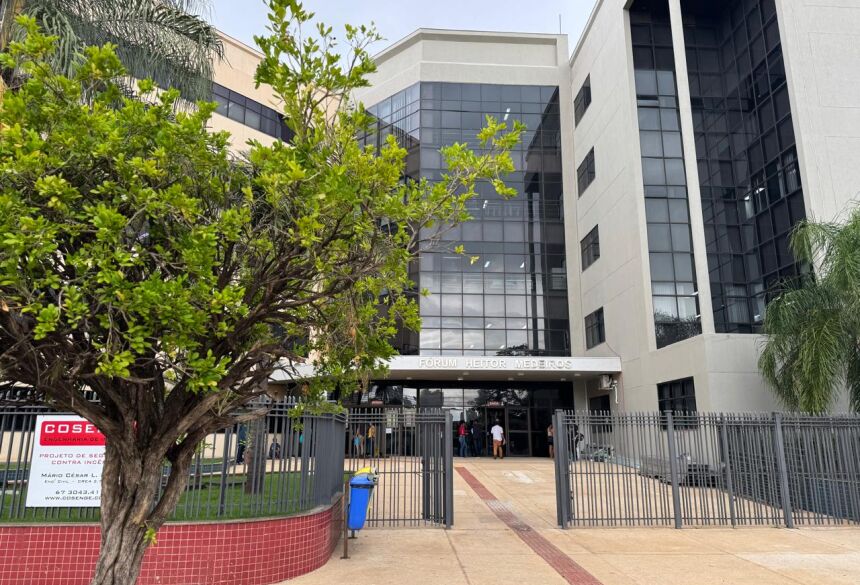 Homem é punido severamente após matar filhotes em Campo Grande