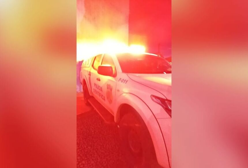 Uma equipe do Corpo de Bombeiros foi acionada e constatou o óbito. Após avaliação médica no local, a morte foi classificada como natural