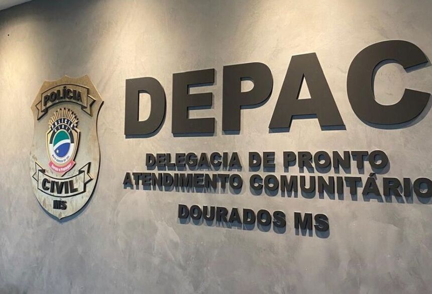 Ao chegar, a menor contou que a mãe faz uso de drogas e mantém relações sexuais com frequência dentro da residência, na sua presença
