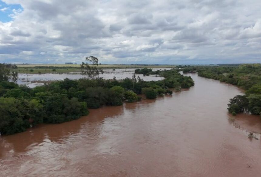 Monitoramento desta segunda-feira (19) mostra que o Rio Dourados está 113 centímetros acima da cota de estiagem