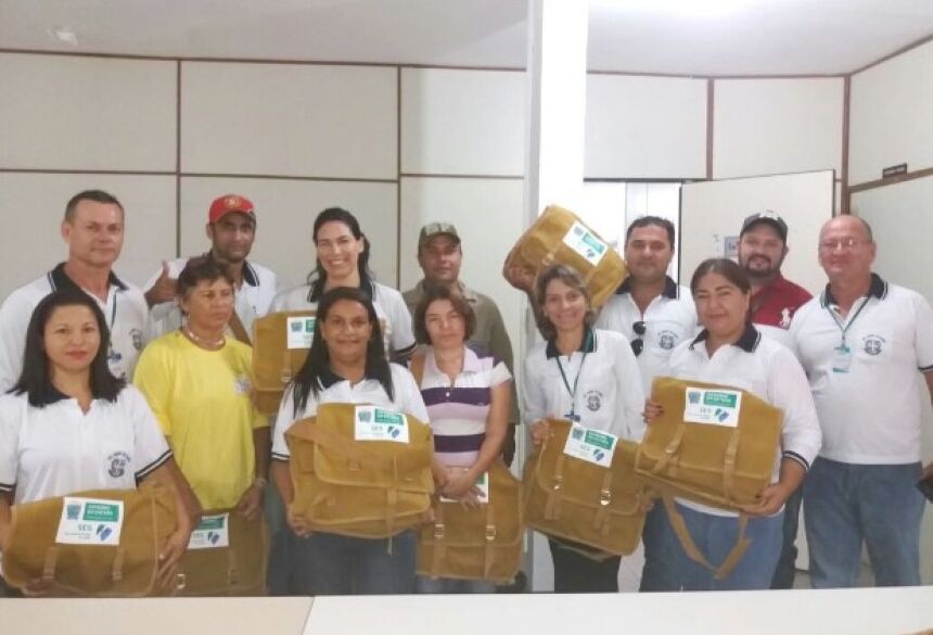 Agentes de endemias recebem novas bolsas e equipamentos em Bonito (MS)