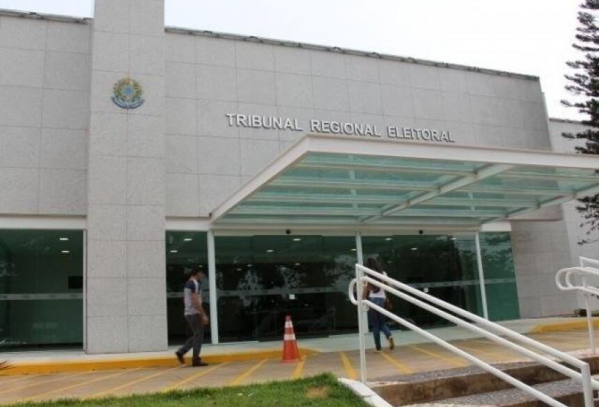 Sede do TRE-MS, no Parque dos Poderes, em Campo Grande. Decisão da Justiça Eleitoral saiu nesta segunda-feira. (Foto: Arquivo).