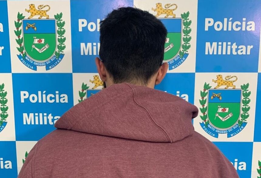Dono de bar foi preso em flagrante em MS ao fornecer bebida para adolescente — Foto: Polícia Militar/Divulgação