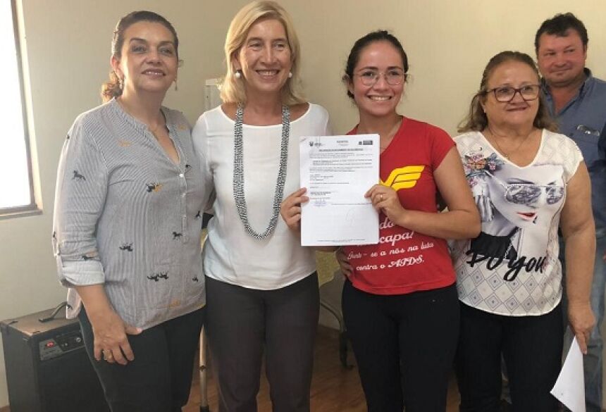 Agehab entrega bases do lote urbanizado e títulos de propriedade em Maracaju