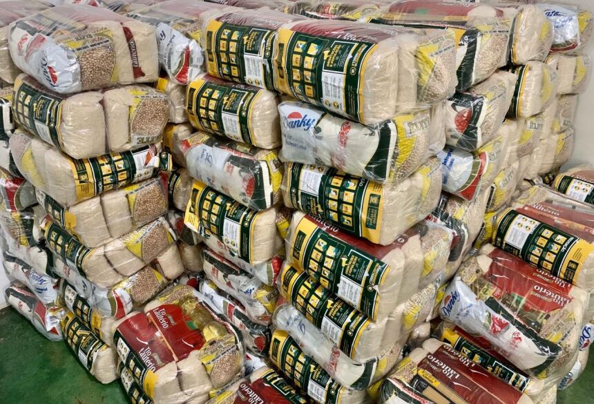FOTOS: JABUTY - Prefeitura recebe 200 cestas básicas do Governo de MS para as famílias carentes em Bonito