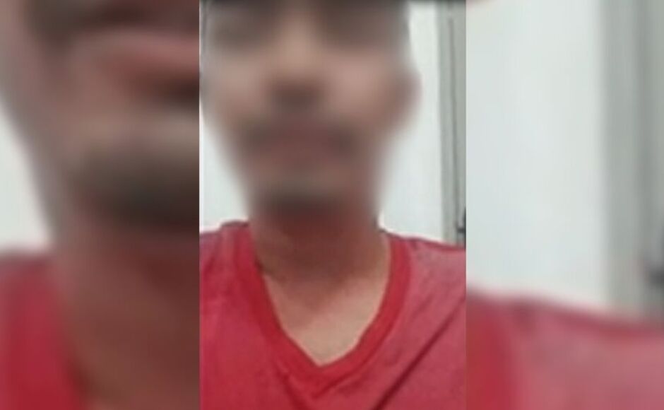 Adolescente é espancada pelo marido com filho de 1 ano no colo 