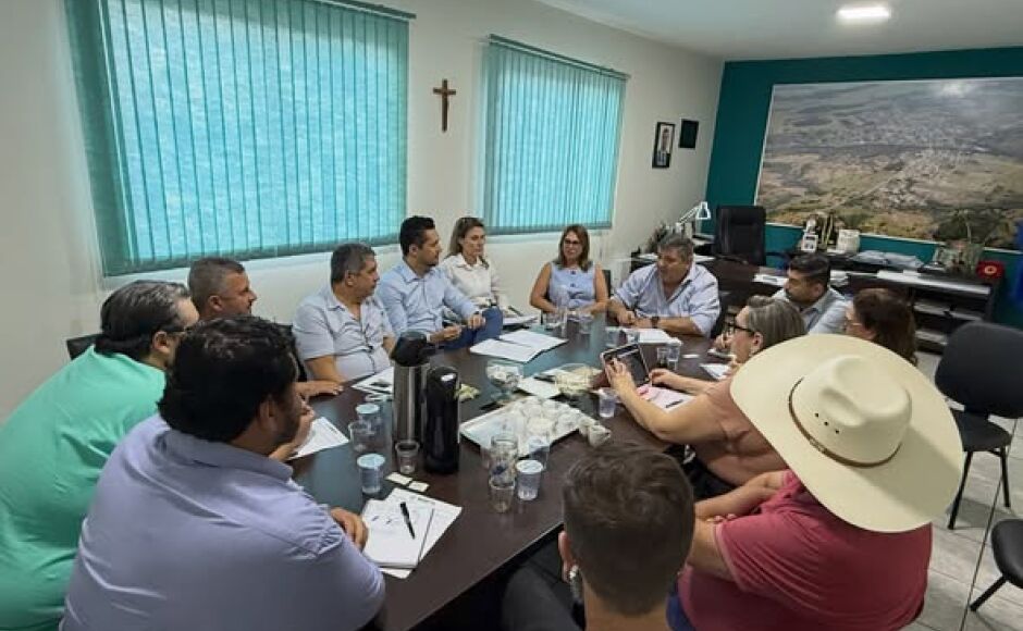 Prefeito Josmail reúne secretariado para alinhar ações e prioridades da administração