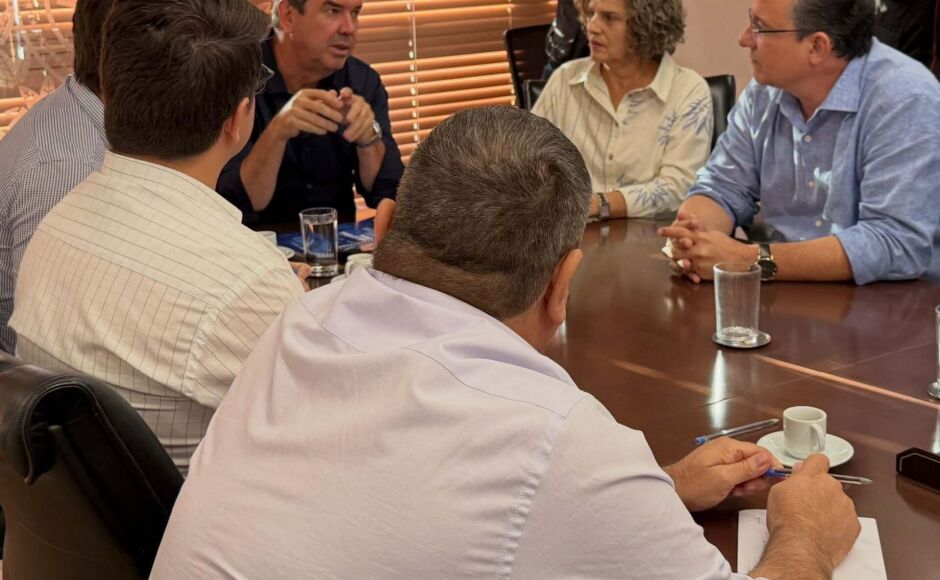 Prefeito de Bonito participa de reunião em Campo Grande para discutir investimentos em pavimentação