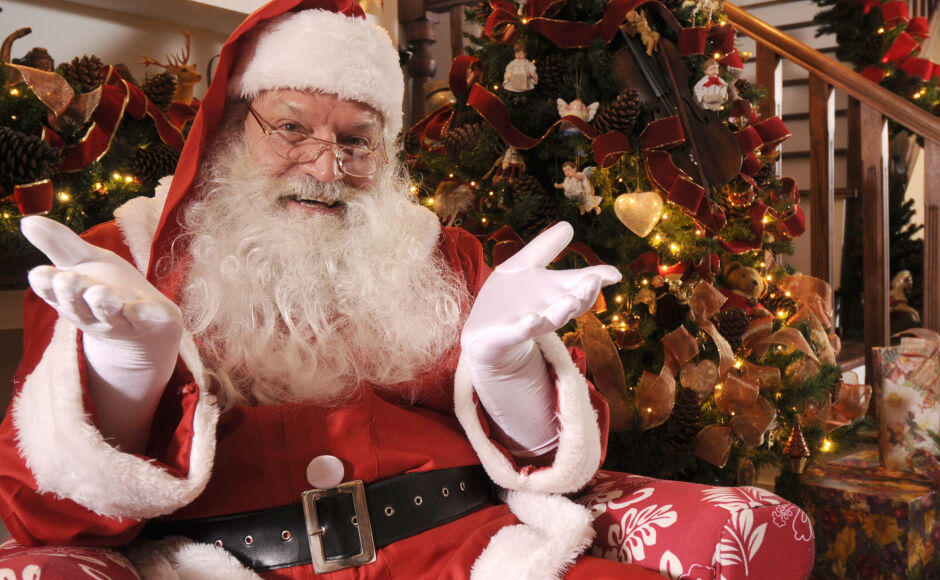 Funtrab oferece vagas de Papai Noel com salários de até R$ 22 mil