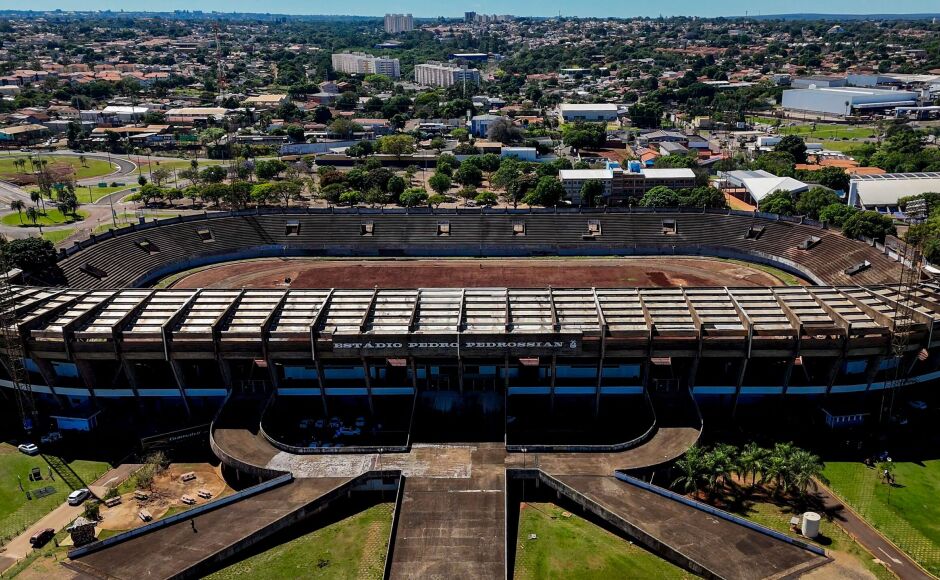 Presidentes da CBF e FFMS visitam Estádio Morenão